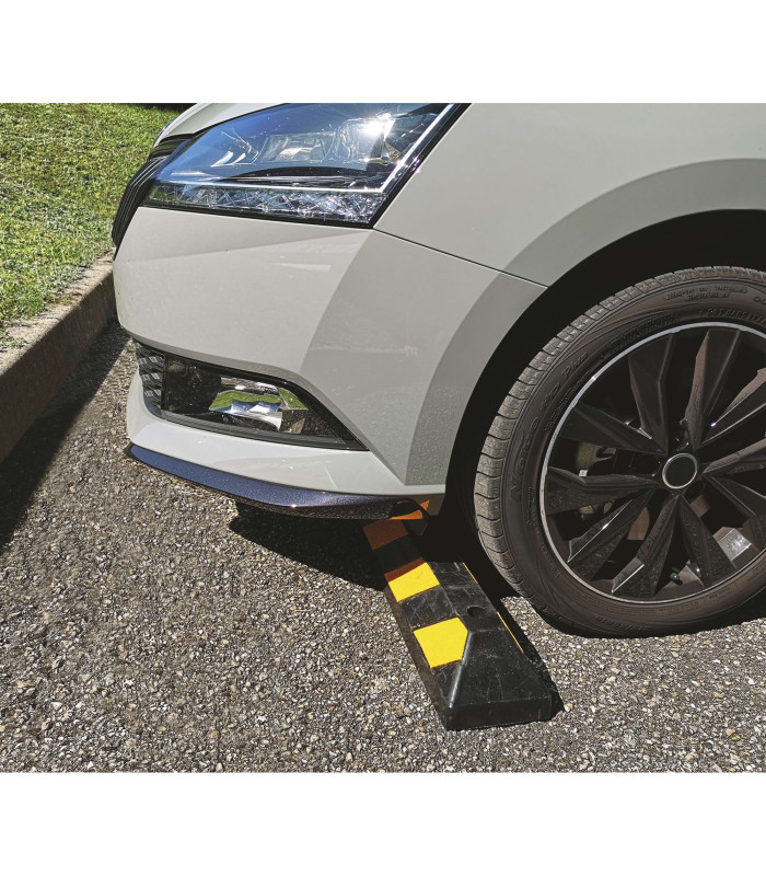 BUTEE DE PARKING CAOUTCHOUC 55X15X10 CM